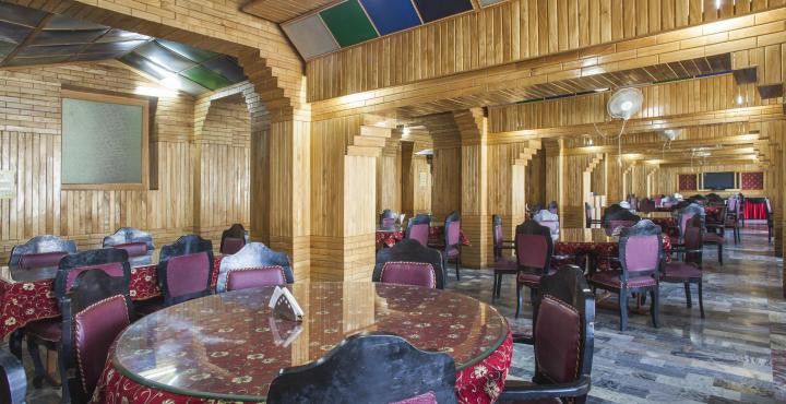 Hotel Pamposh Srinagar  Luaran gambar